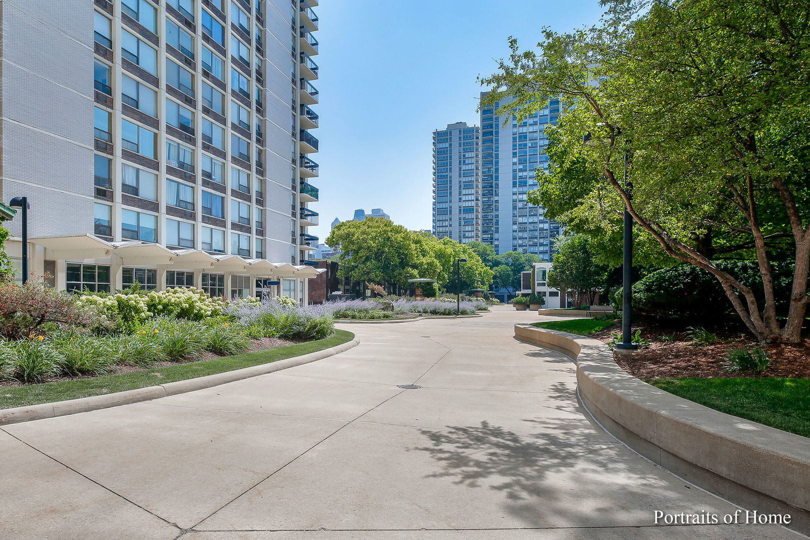 1460 N Sandburg Terrace Unit: 2408