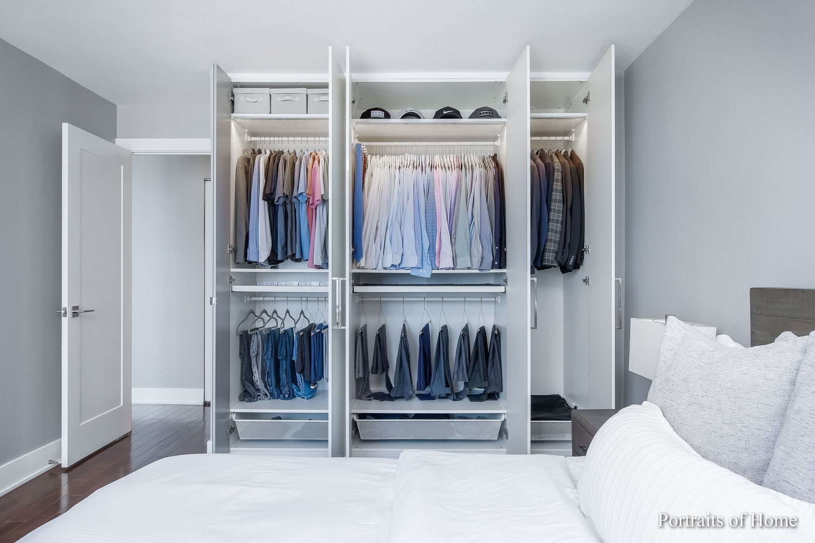 1460 N Sandburg Terrace Unit: 2408