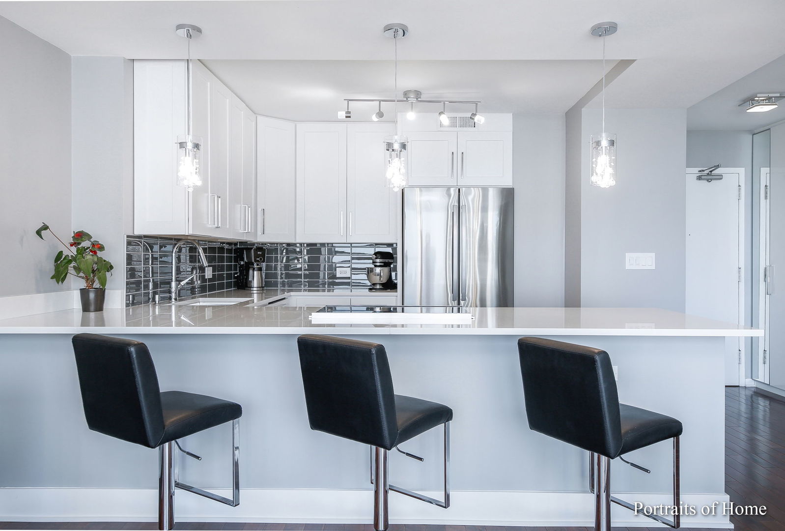 1460 N Sandburg Terrace Unit: 2408