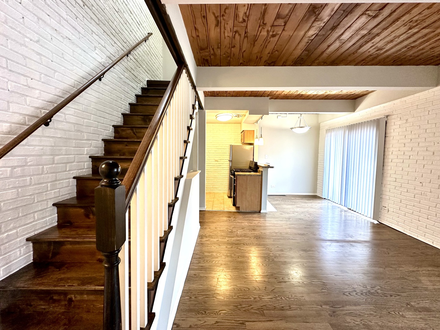 2714 N Mildred Avenue Unit: 7