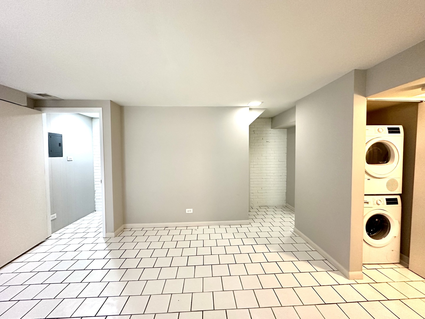 2714 N Mildred Avenue Unit: 7