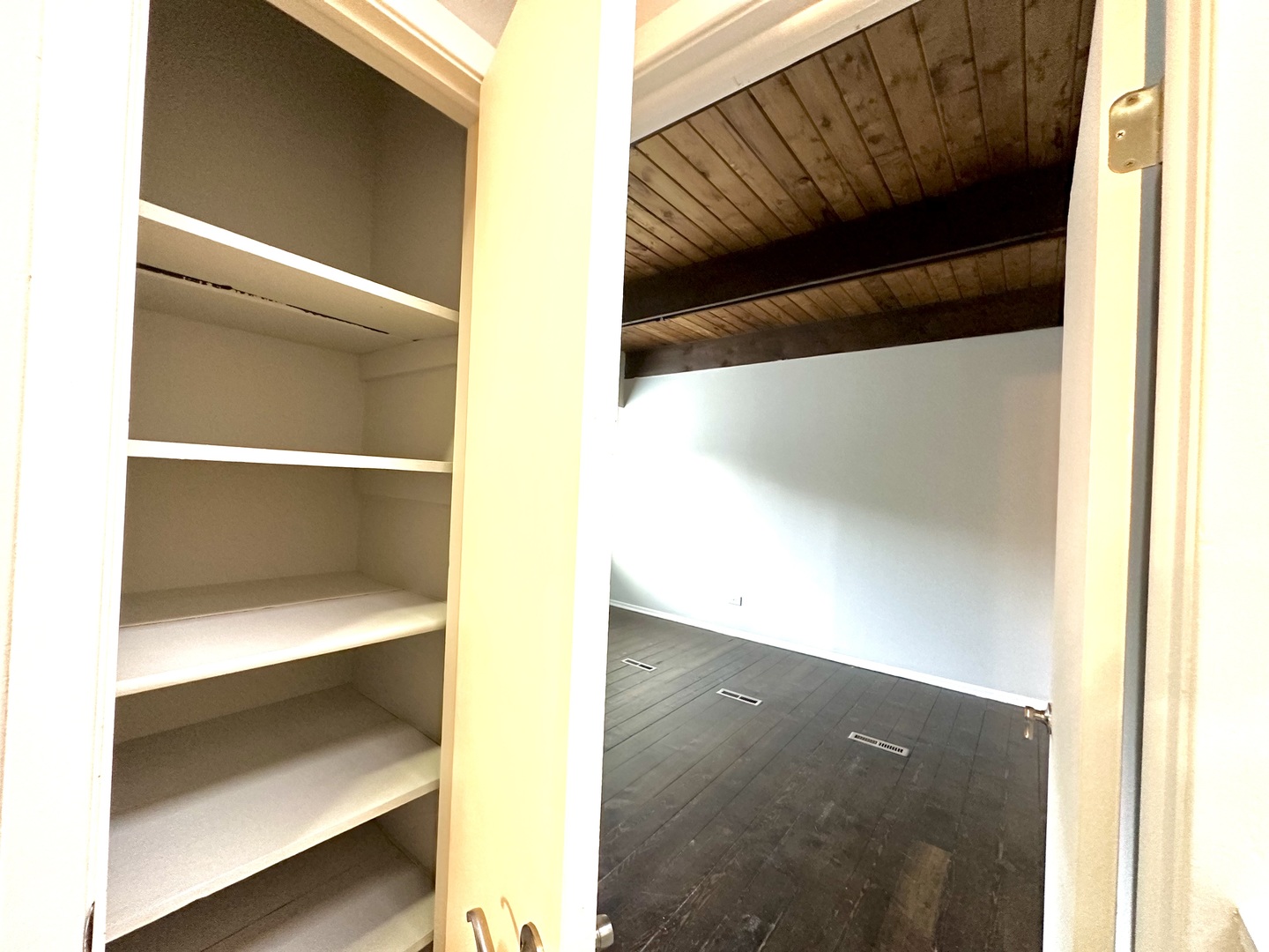 2714 N Mildred Avenue Unit: 7