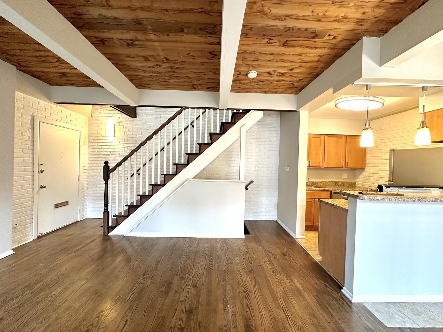 2714 N Mildred Avenue Unit: 7