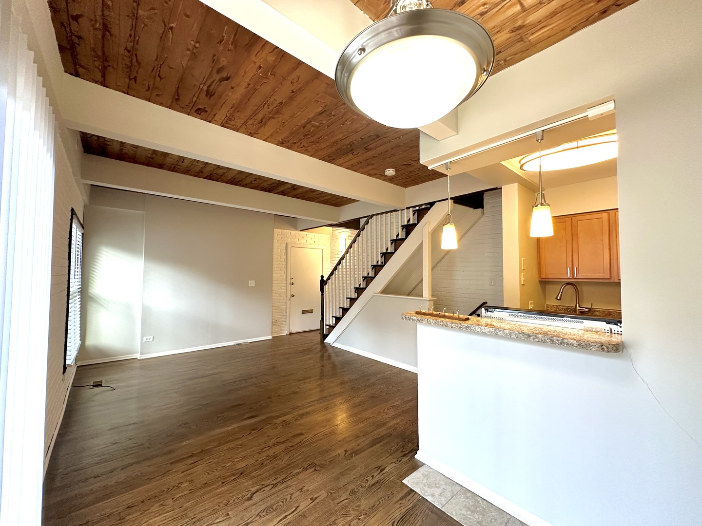 2714 N Mildred Avenue Unit: 7