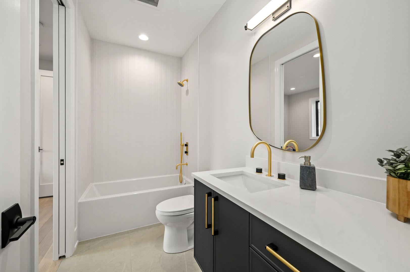 1543 N Wieland Street Unit: 3S