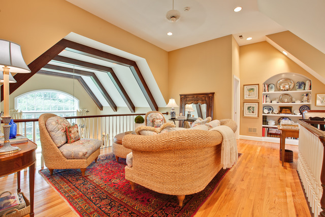 1745 W Broadland Lane