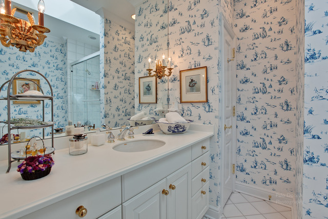 1745 W Broadland Lane