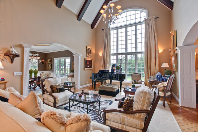 1745 W Broadland Lane