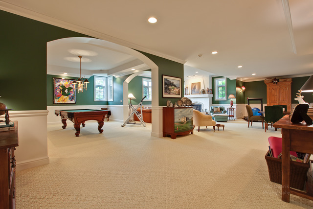 1745 W Broadland Lane