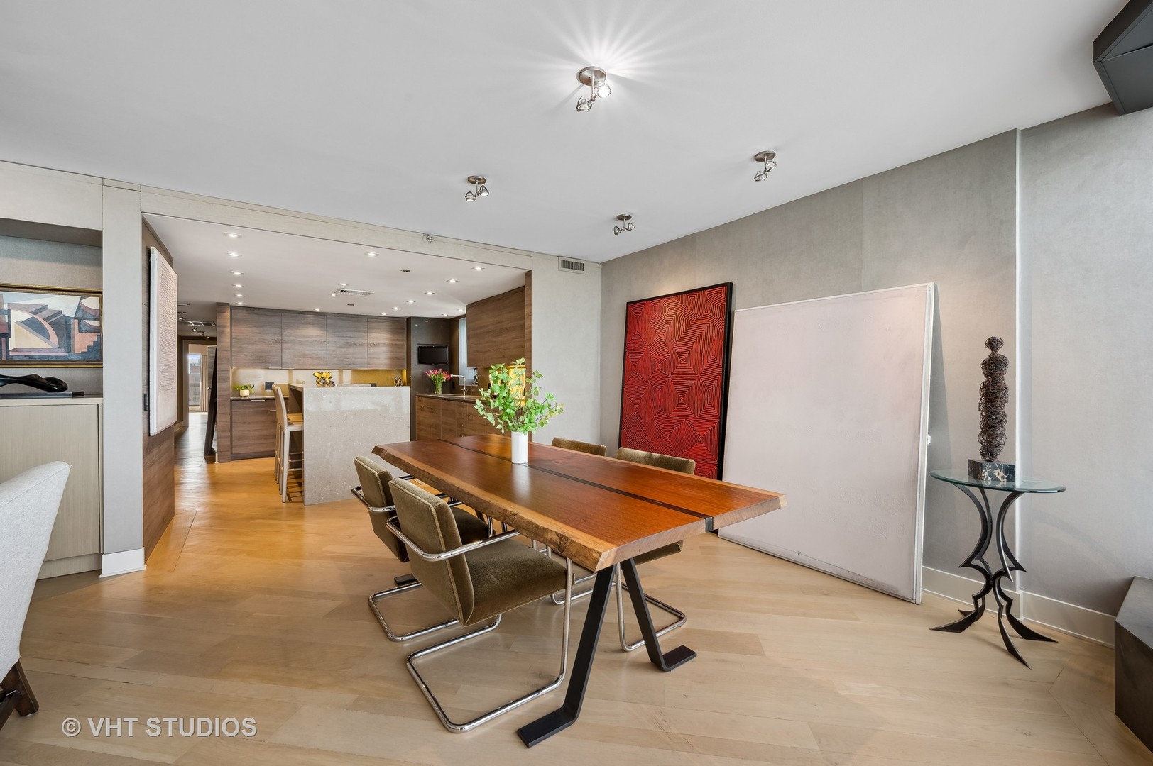 1418 N Lake Shore Drive Unit: 26