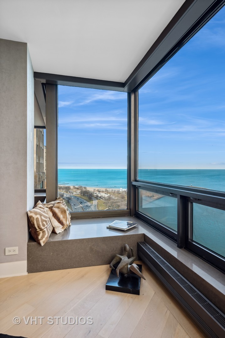 1418 N Lake Shore Drive Unit: 26