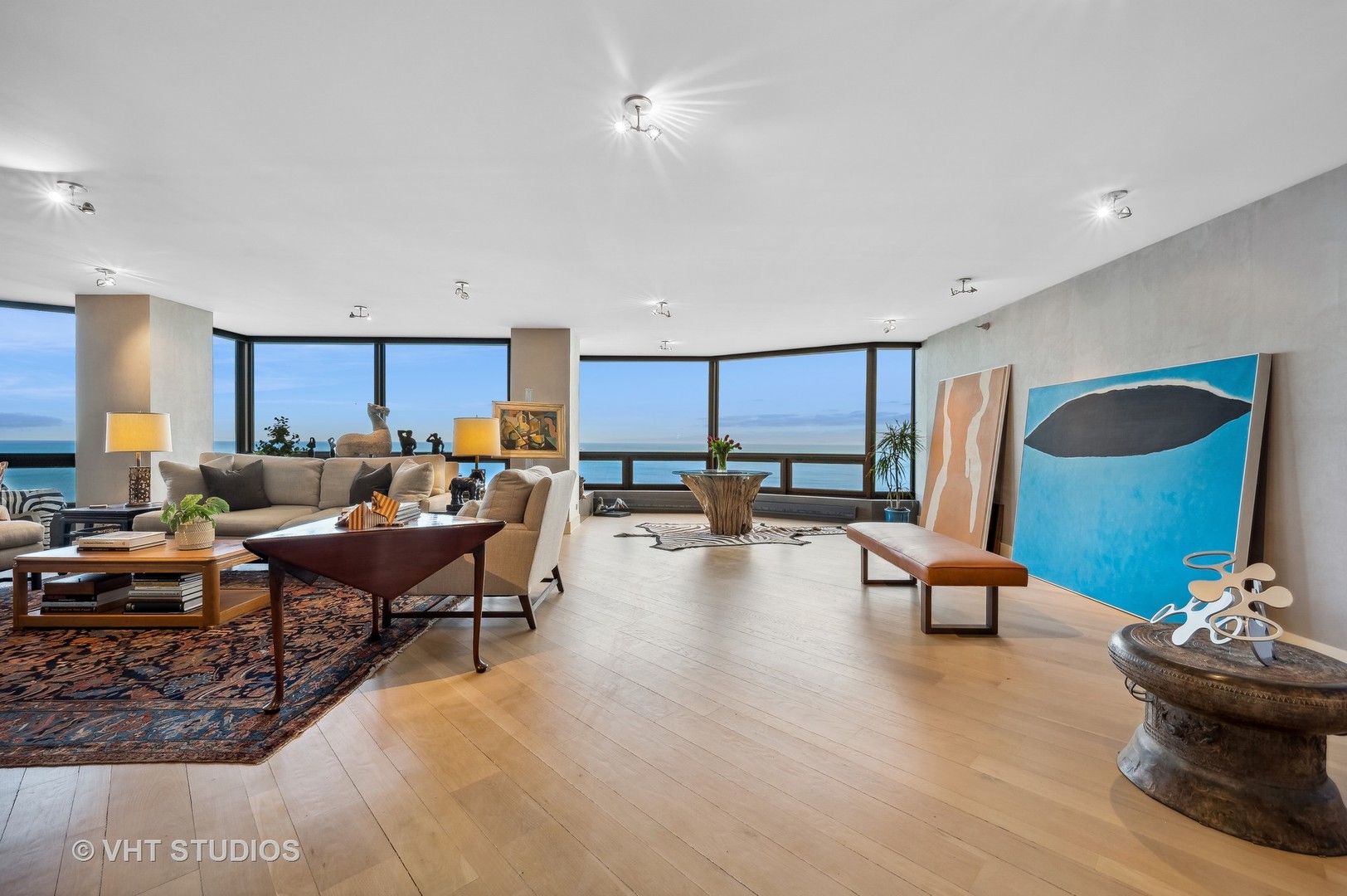 1418 N Lake Shore Drive Unit: 26