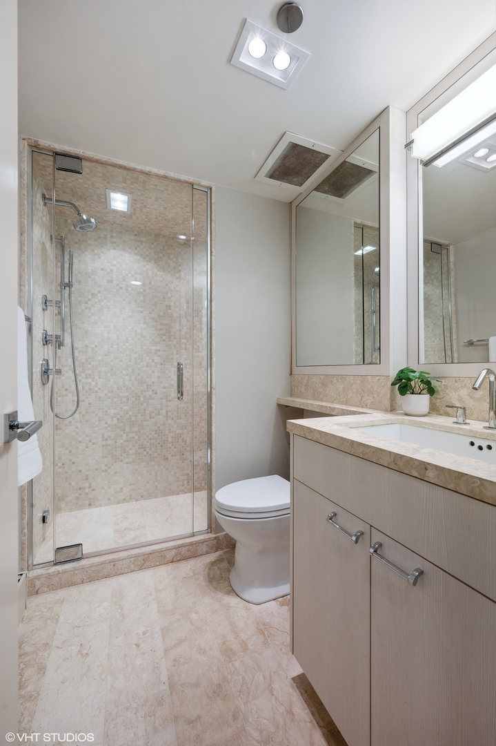 1418 N Lake Shore Drive Unit: 26