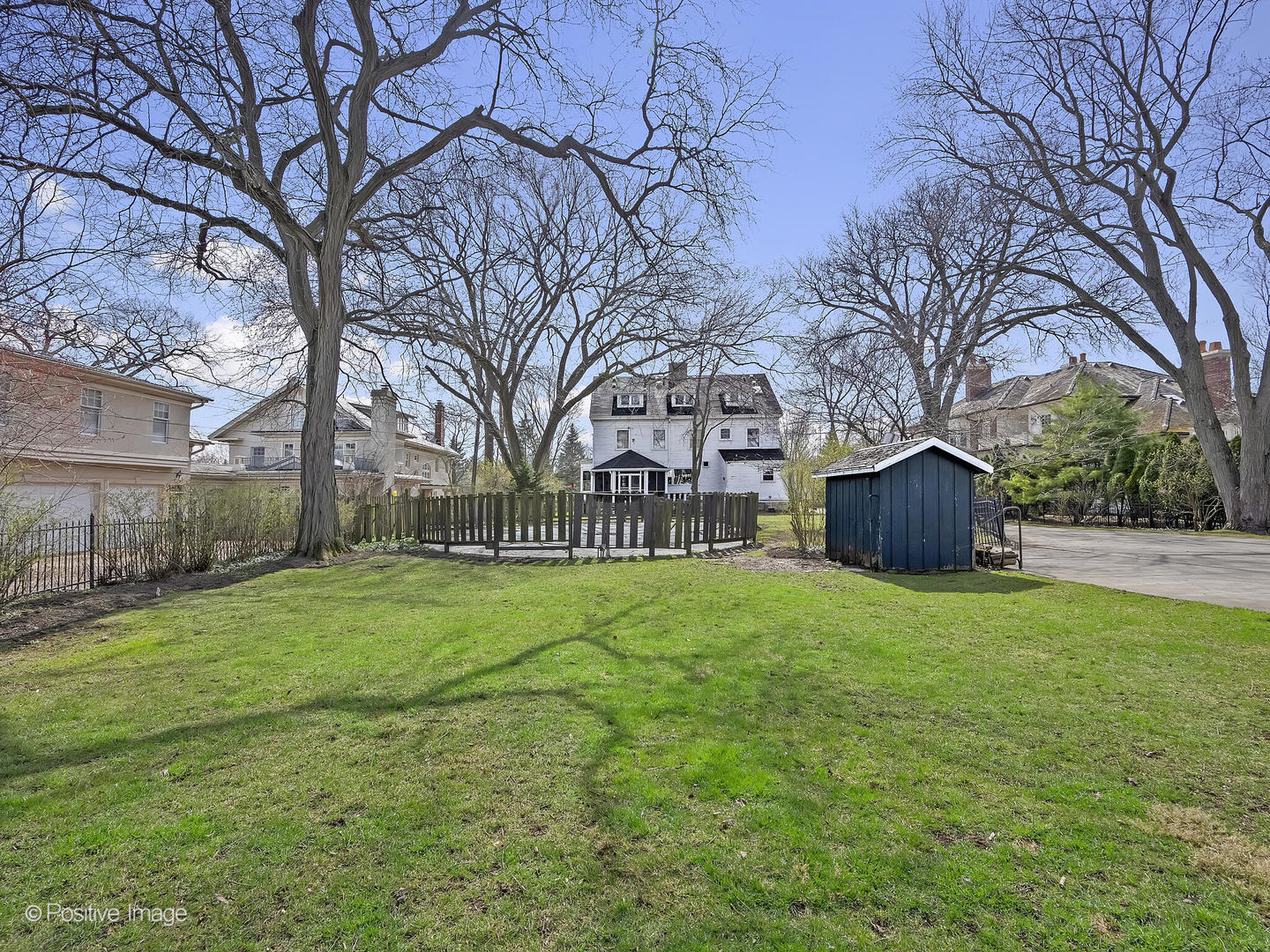 337 E 3rd Street