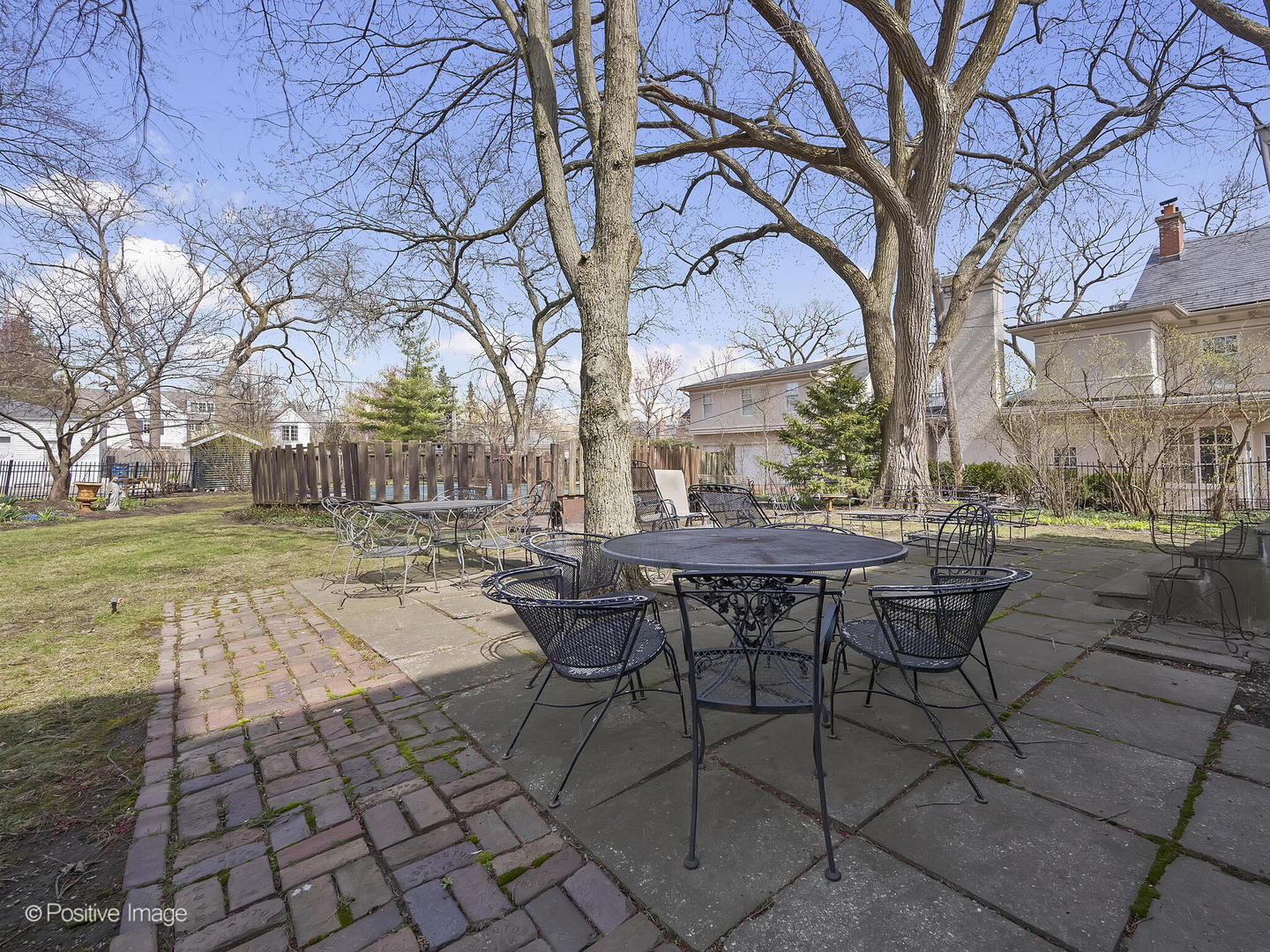 337 E 3rd Street