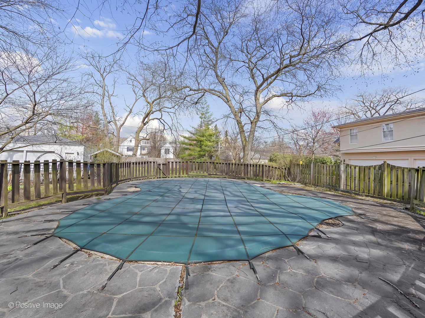 337 E 3rd Street