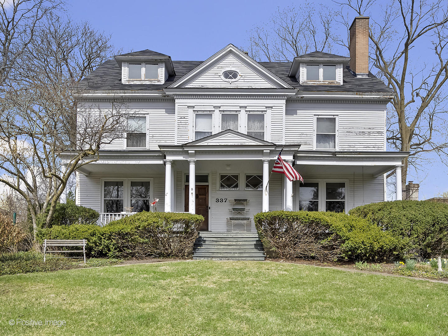 337 E 3rd Street
