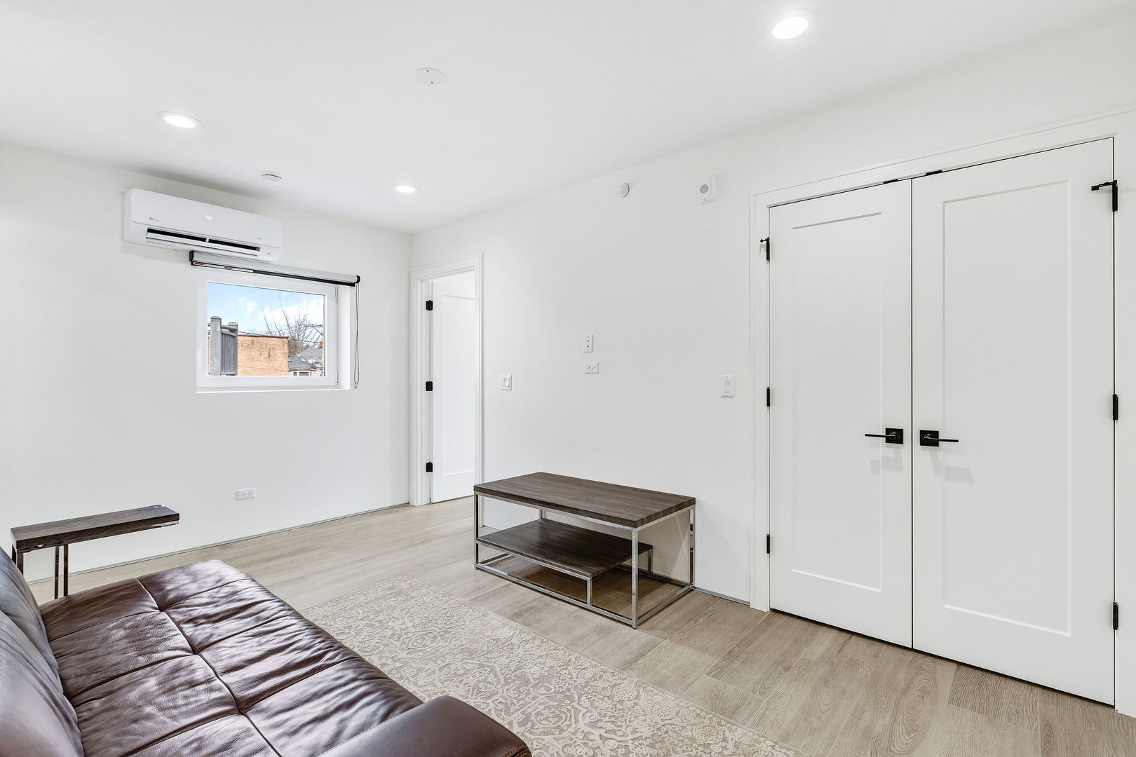 1025 N HARLEM Avenue Unit: F