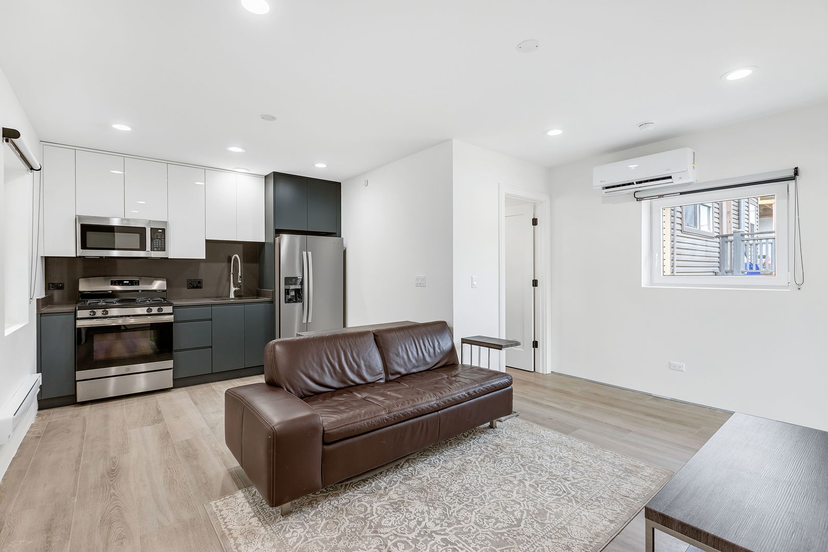 1025 N HARLEM Avenue Unit: F