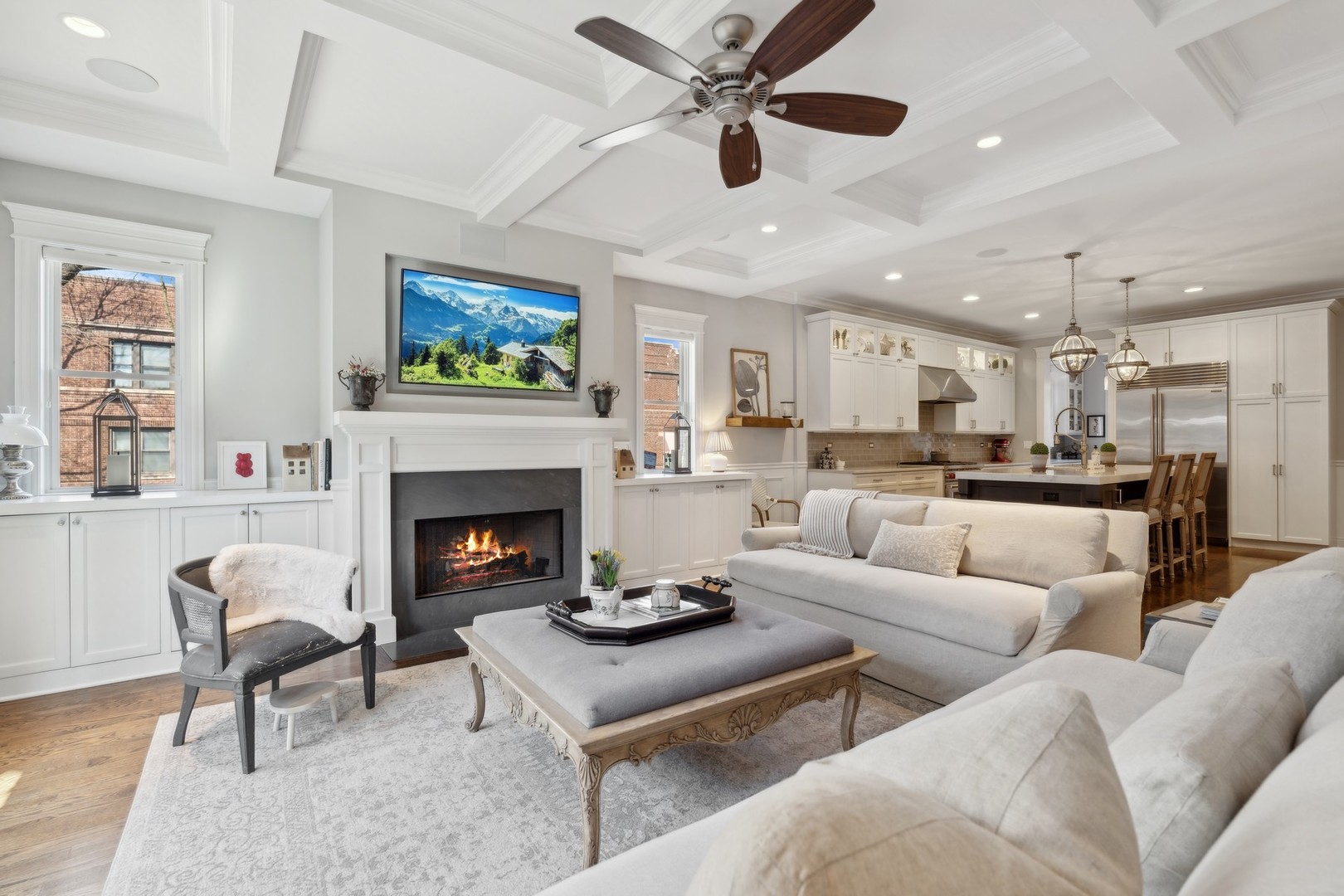 3222 N SOUTHPORT Avenue Unit: 1N