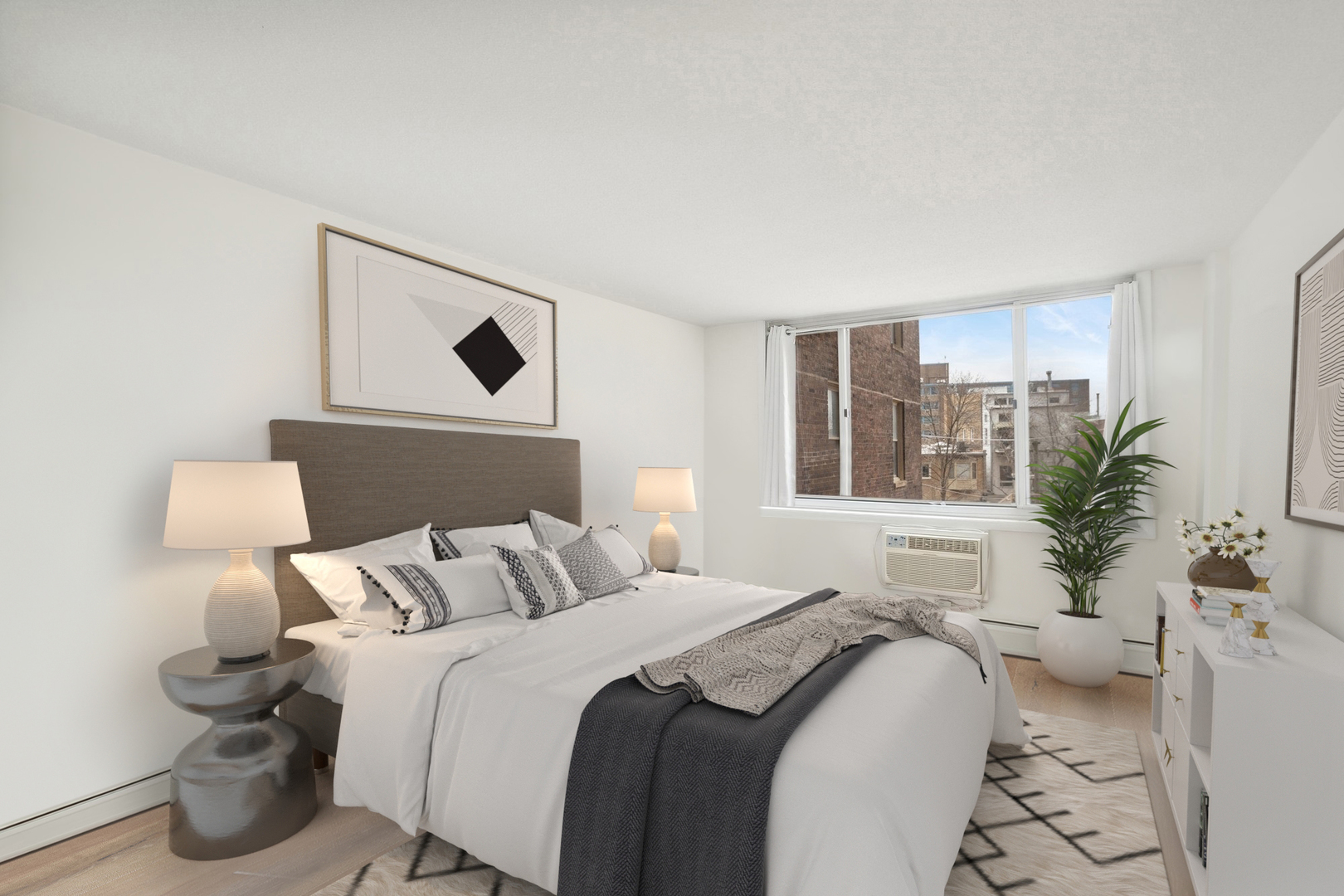 2144 N Lincoln Park West Unit: 5C