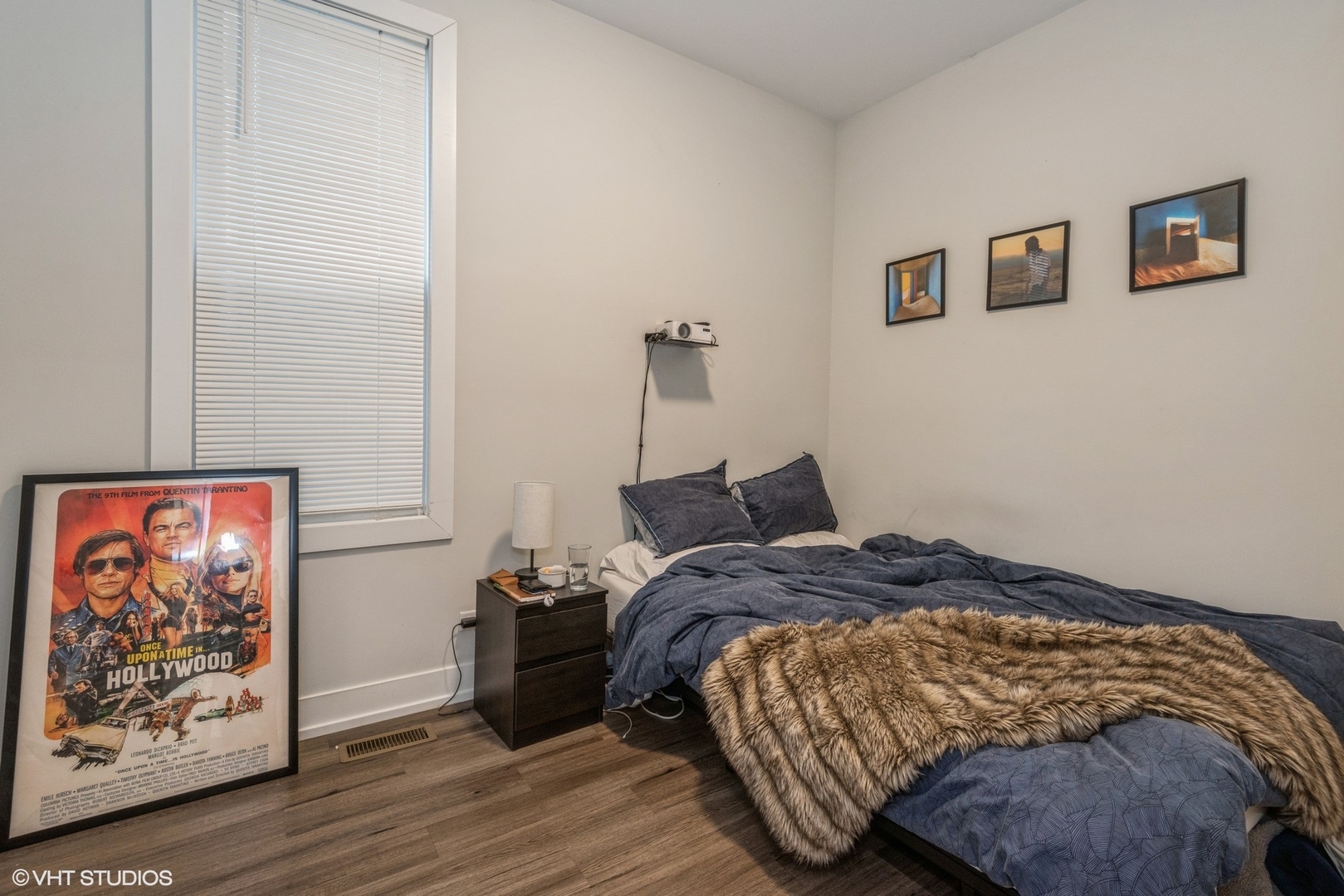 1305 W Barry Avenue Unit: 1F