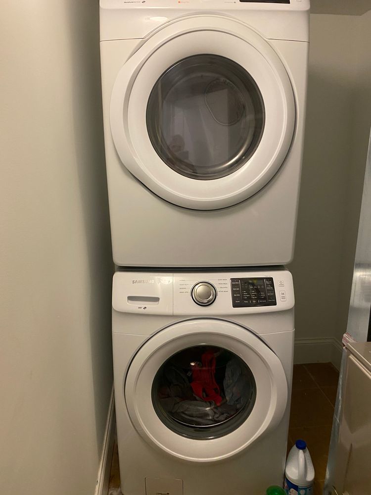 735 W Belmont Avenue Unit: 3C