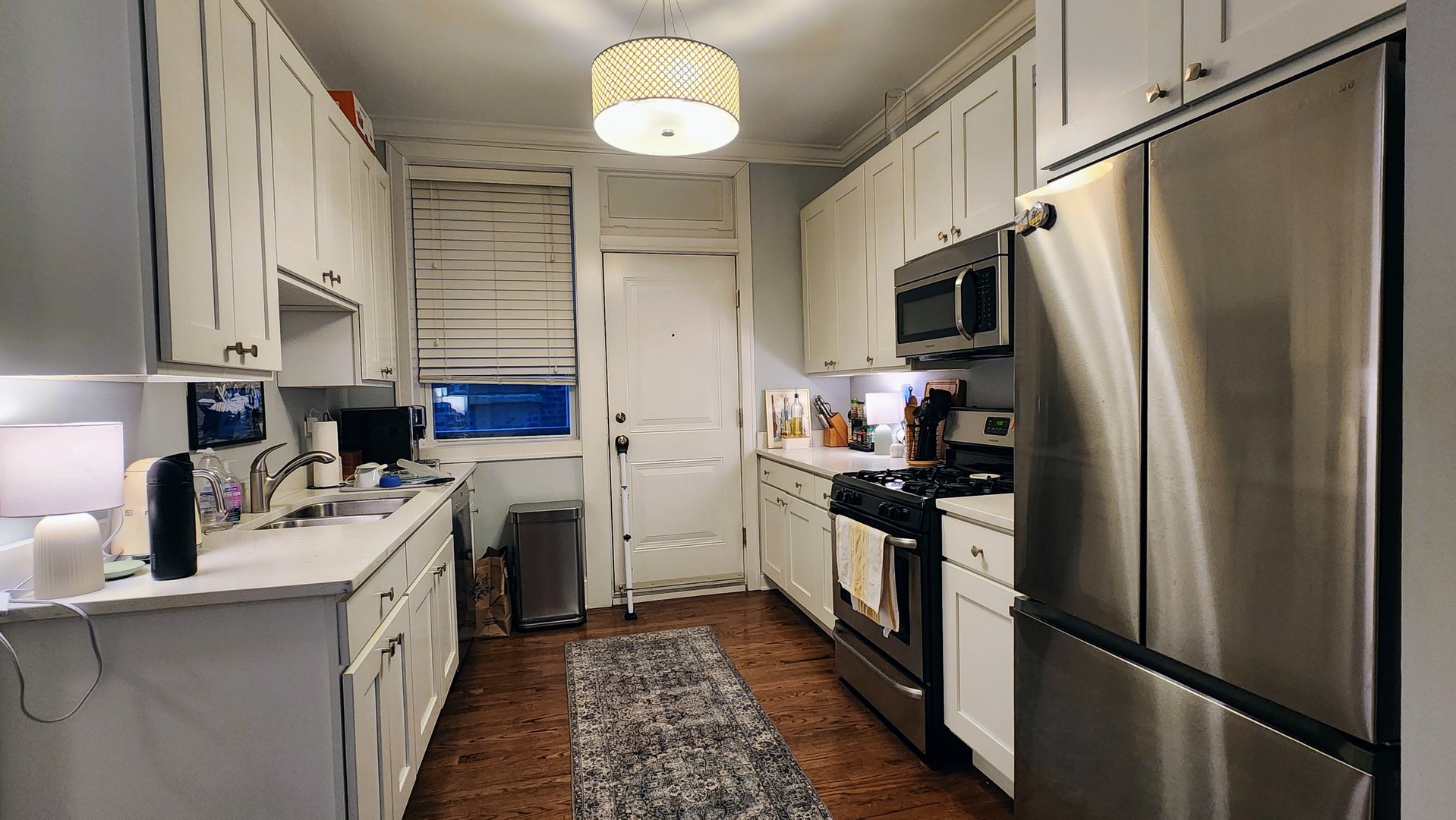 735 W Belmont Avenue Unit: 3C