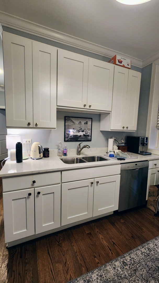 735 W Belmont Avenue Unit: 3C