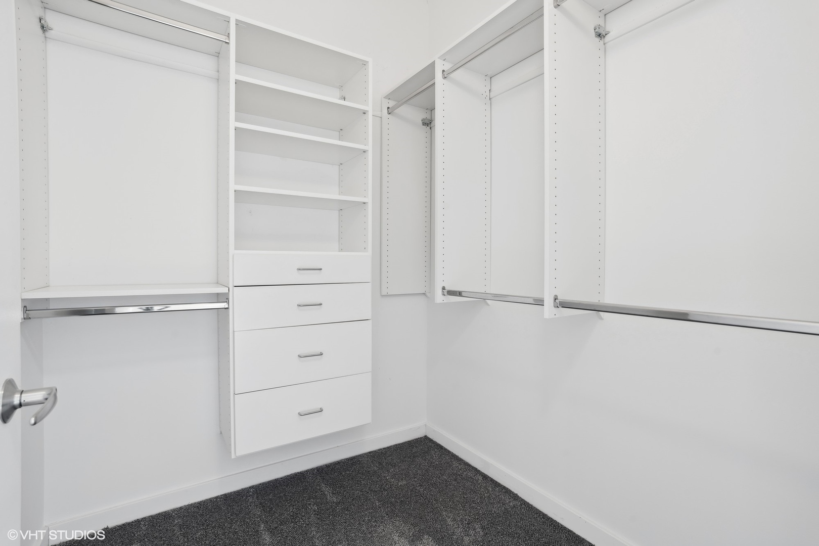 303 W OHIO Street Unit: 3206