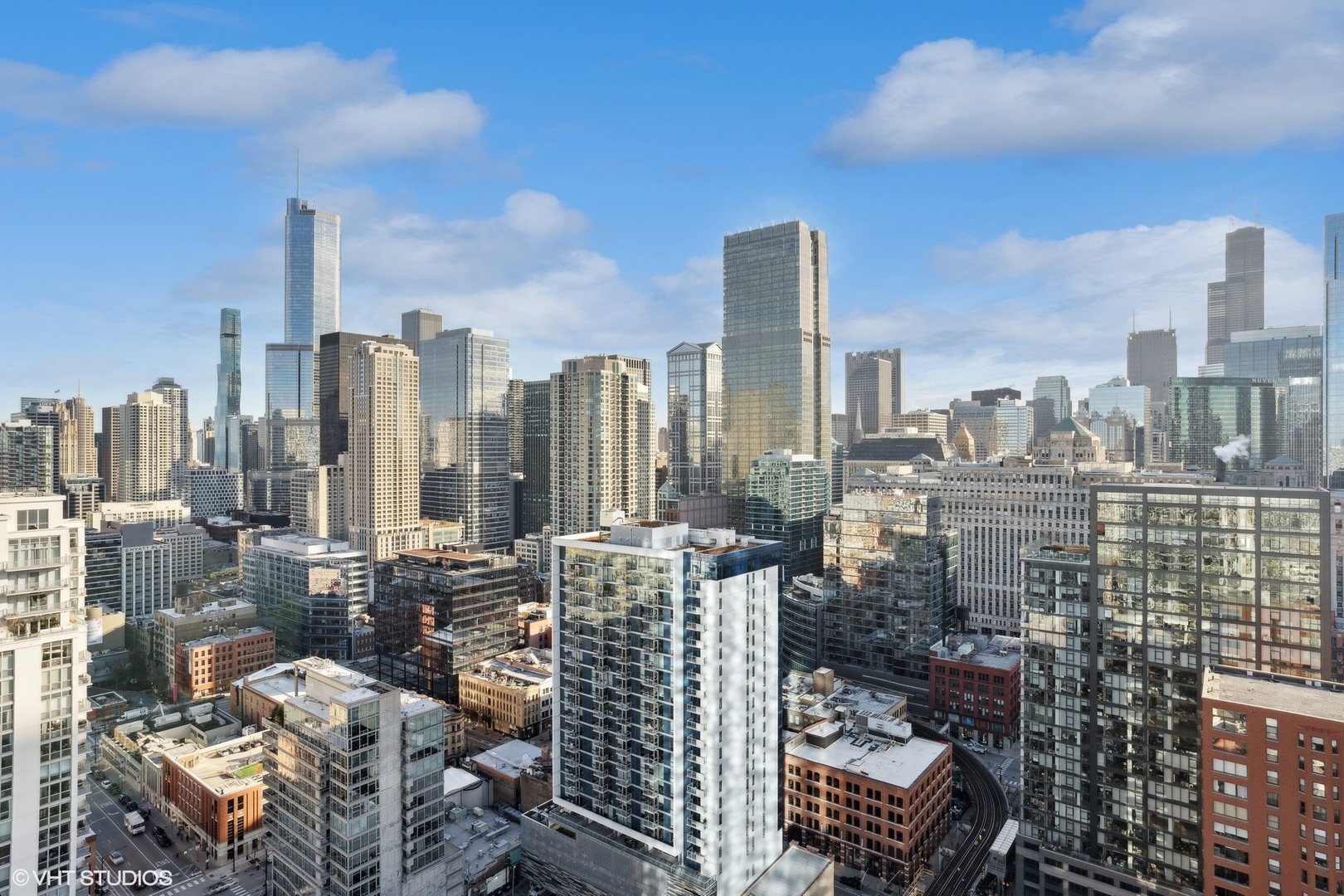 303 W OHIO Street Unit: 3206
