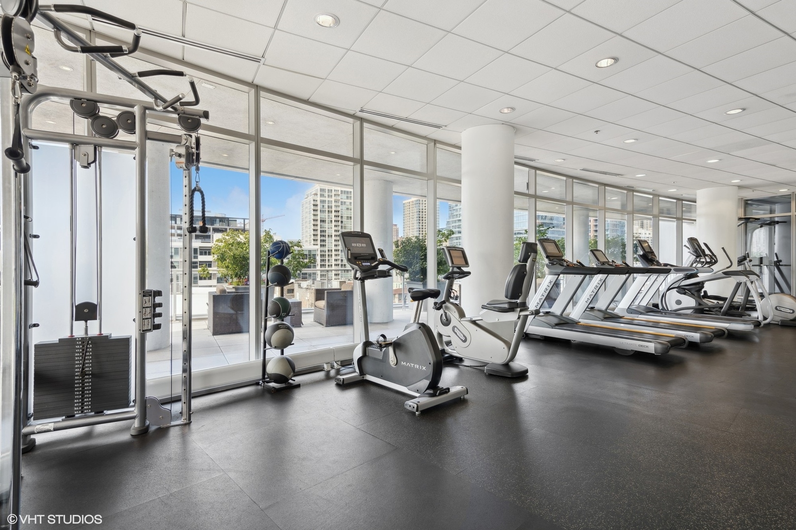 303 W OHIO Street Unit: 3206