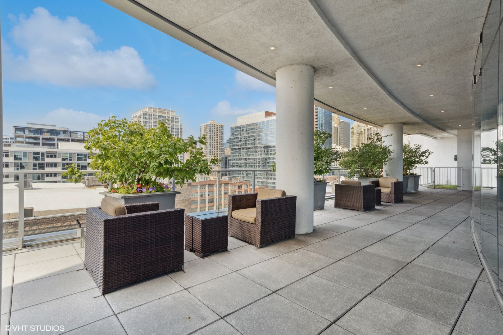 303 W OHIO Street Unit: 3206