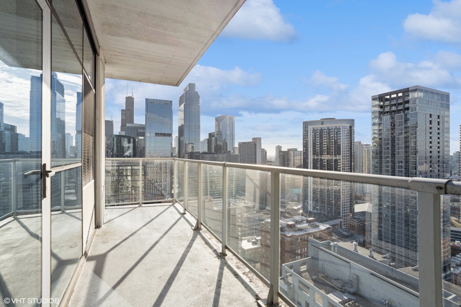 303 W OHIO Street Unit: 3206