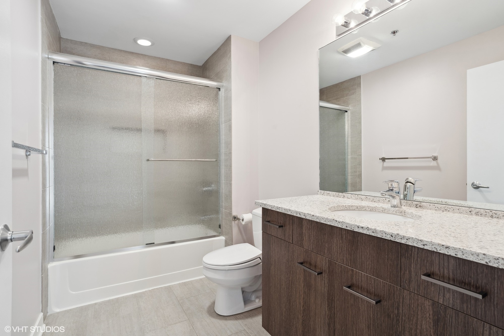303 W OHIO Street Unit: 3206