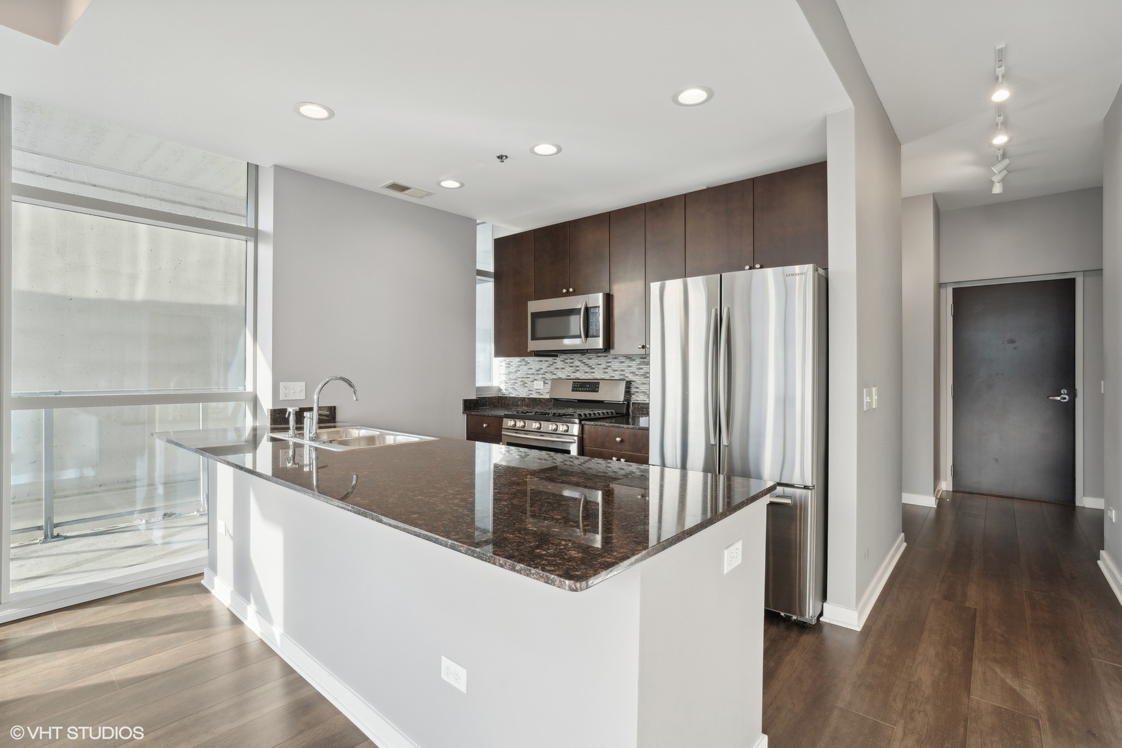 303 W OHIO Street Unit: 3206