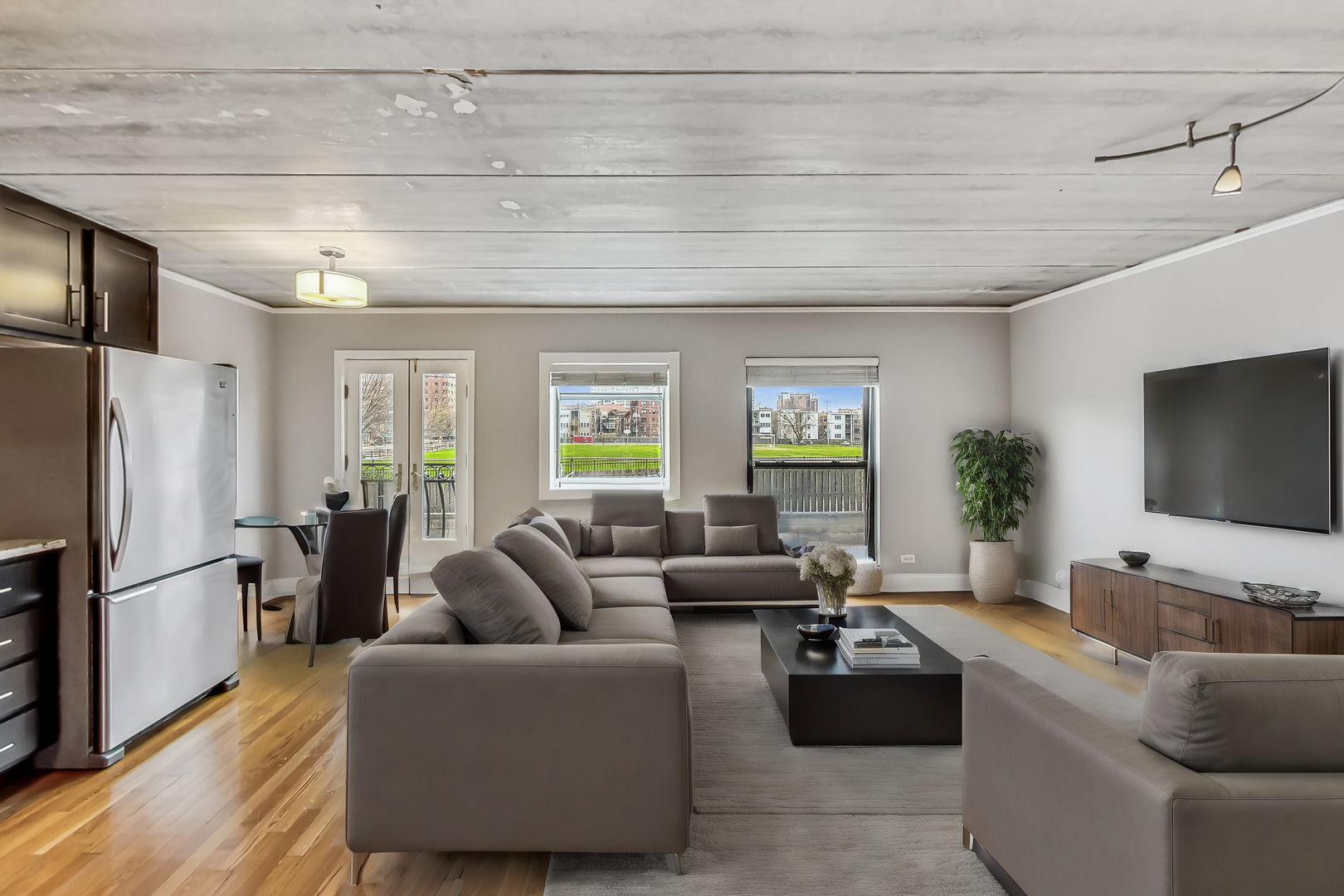 711 W GORDON Terrace Unit: 108