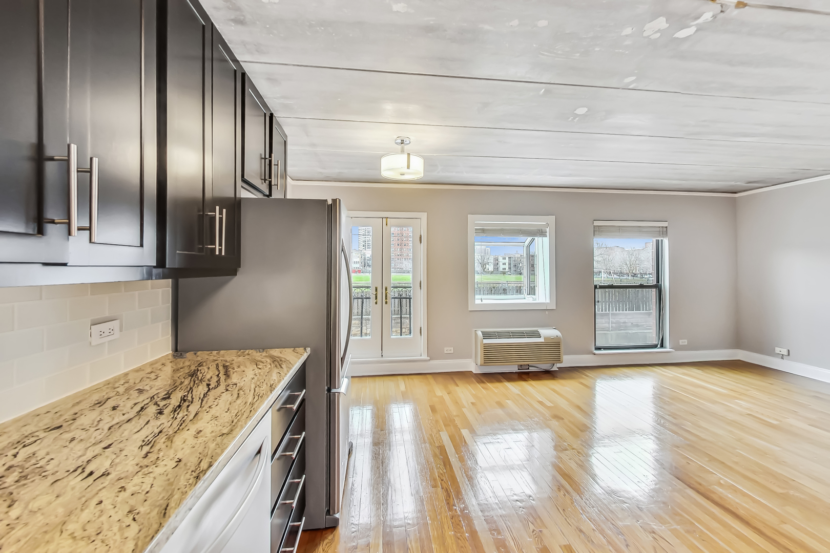 711 W GORDON Terrace Unit: 108