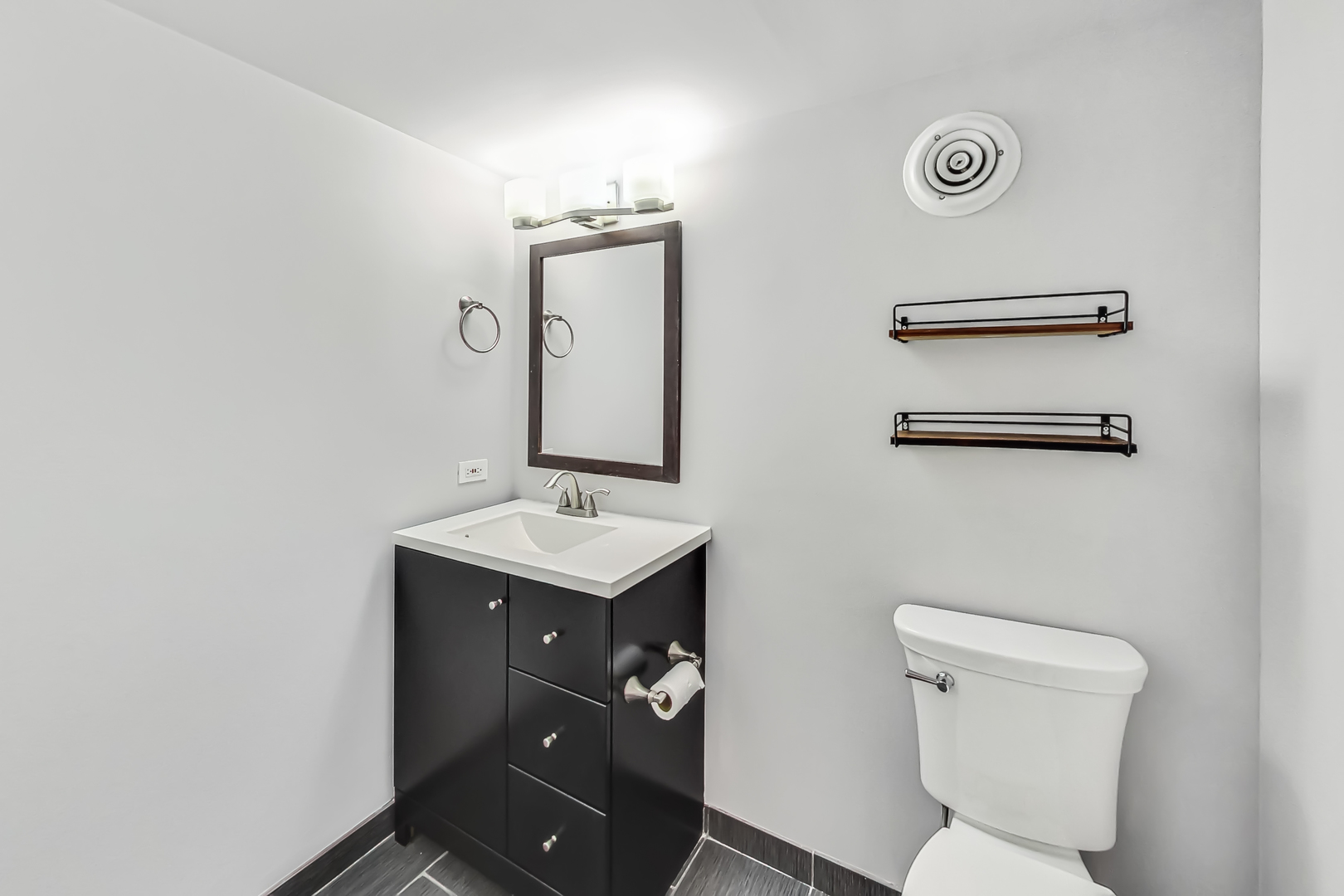 711 W GORDON Terrace Unit: 108