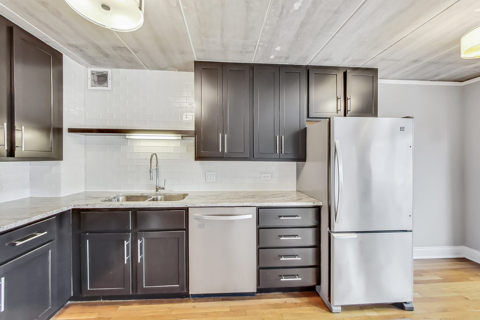 711 W GORDON Terrace Unit: 108