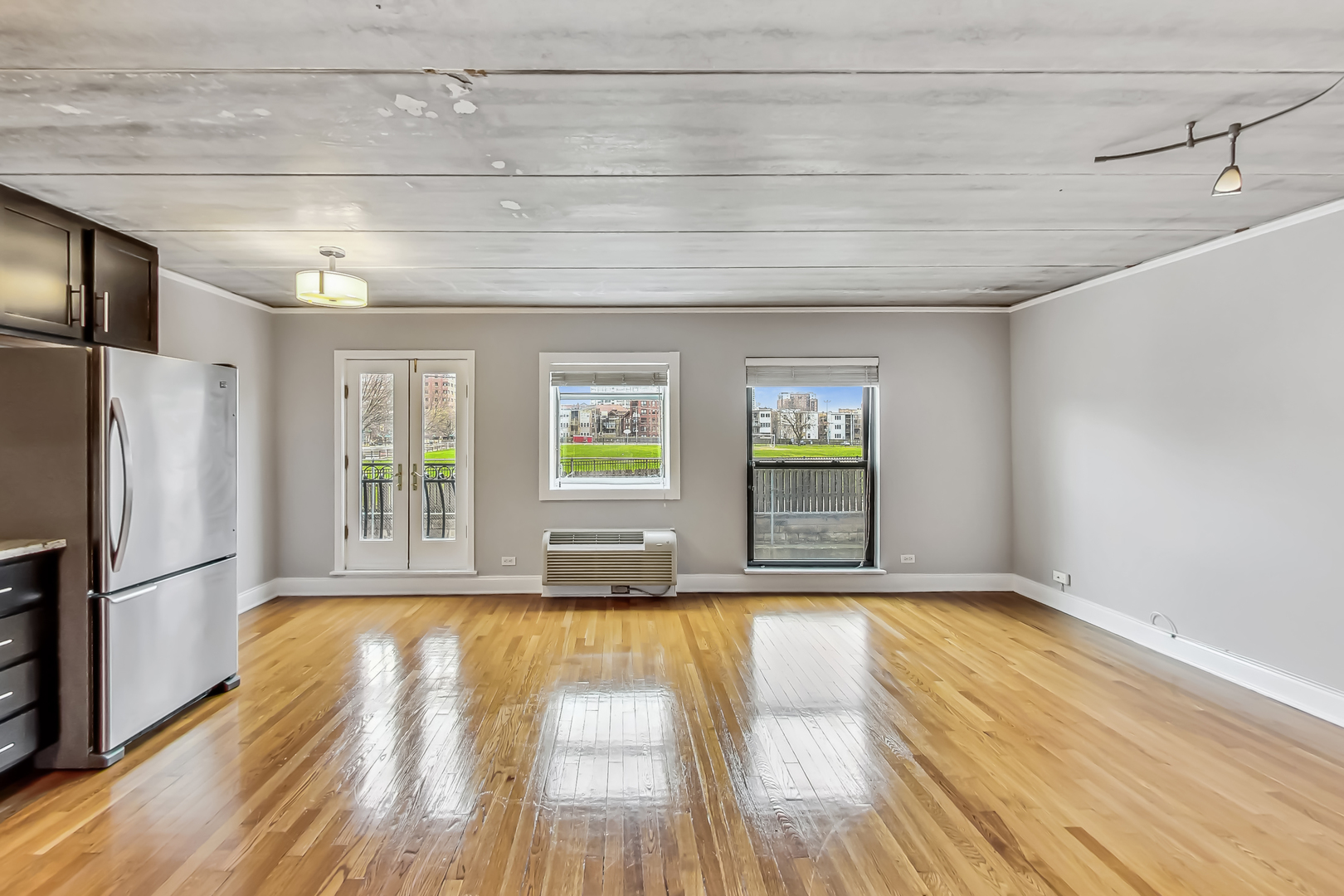 711 W GORDON Terrace Unit: 108