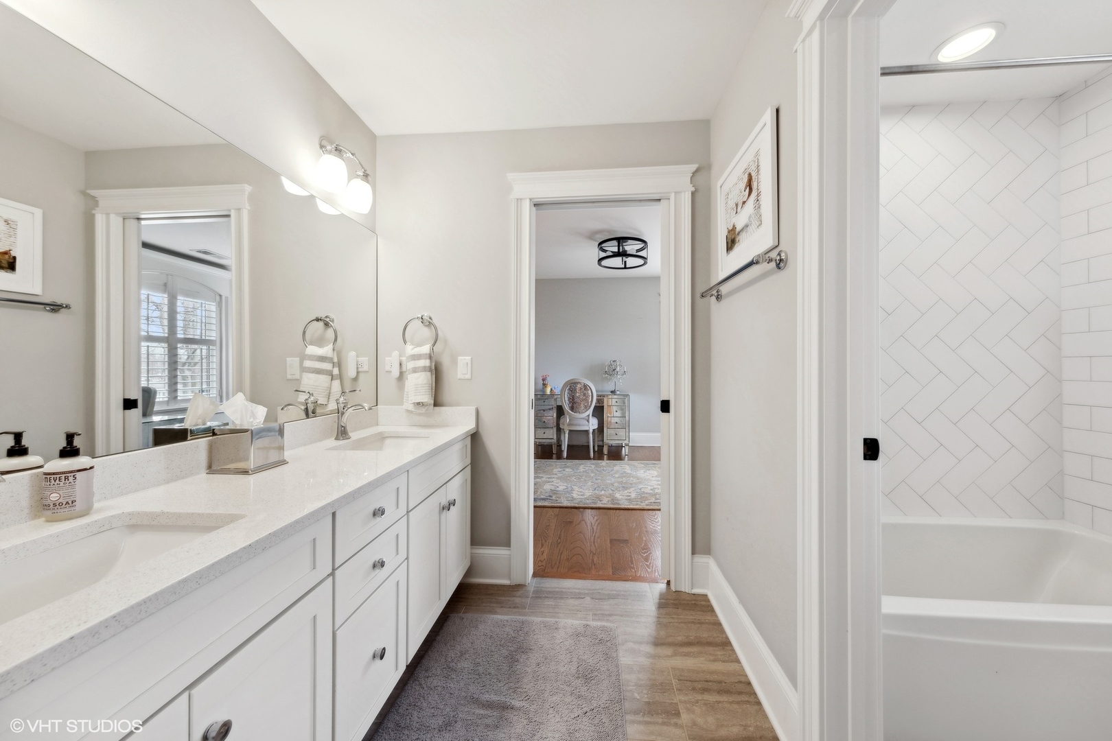 5321 Woodland Avenue