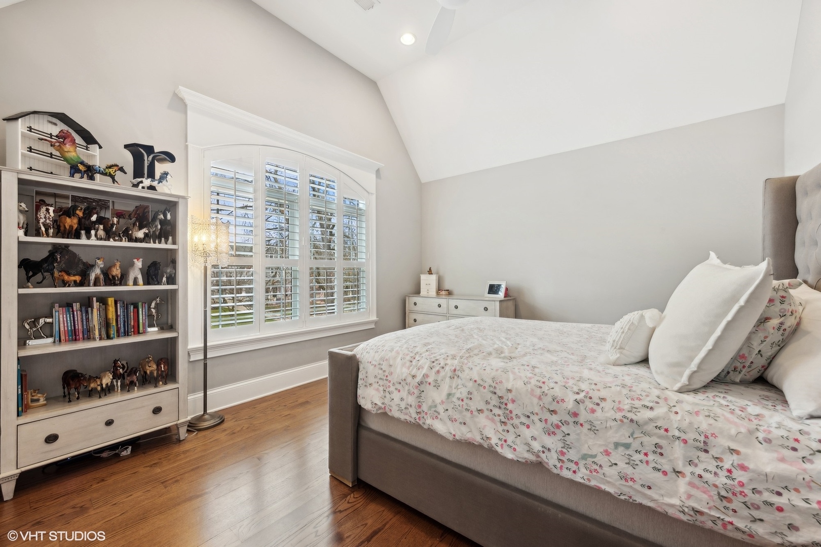 5321 Woodland Avenue