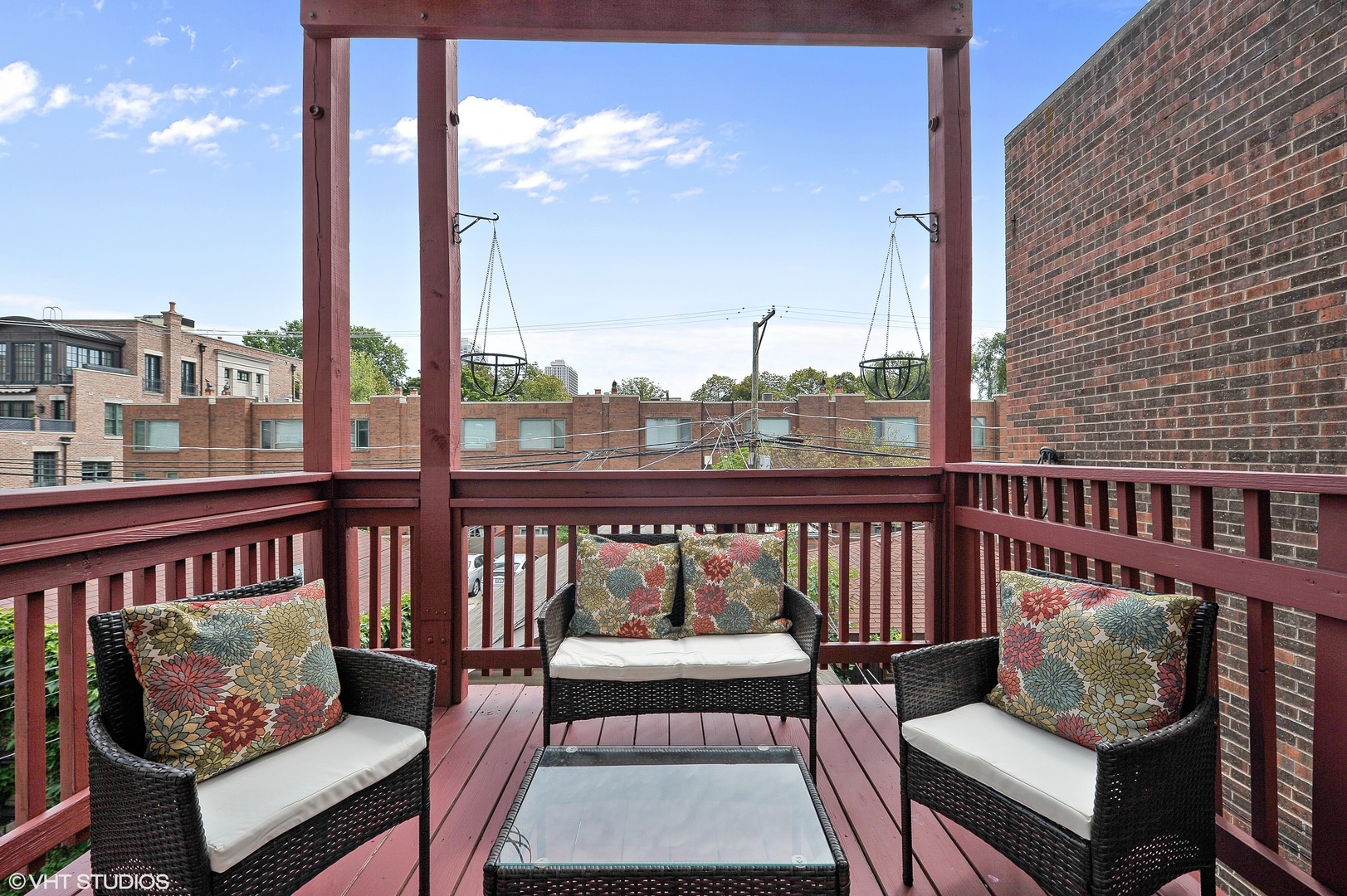 1917 N Larrabee Street Unit: 2