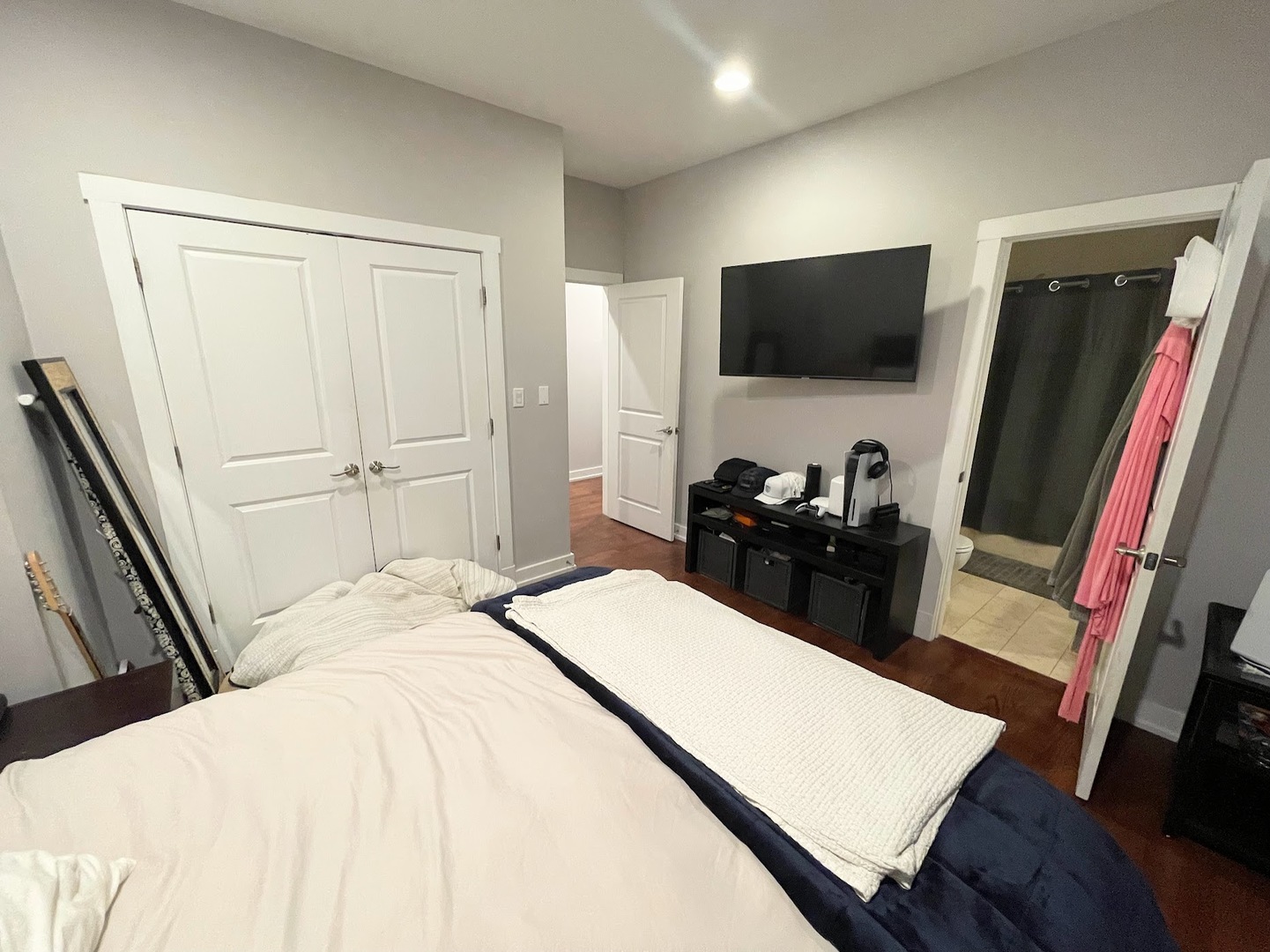 3039 N Sheffield Avenue Unit: 2