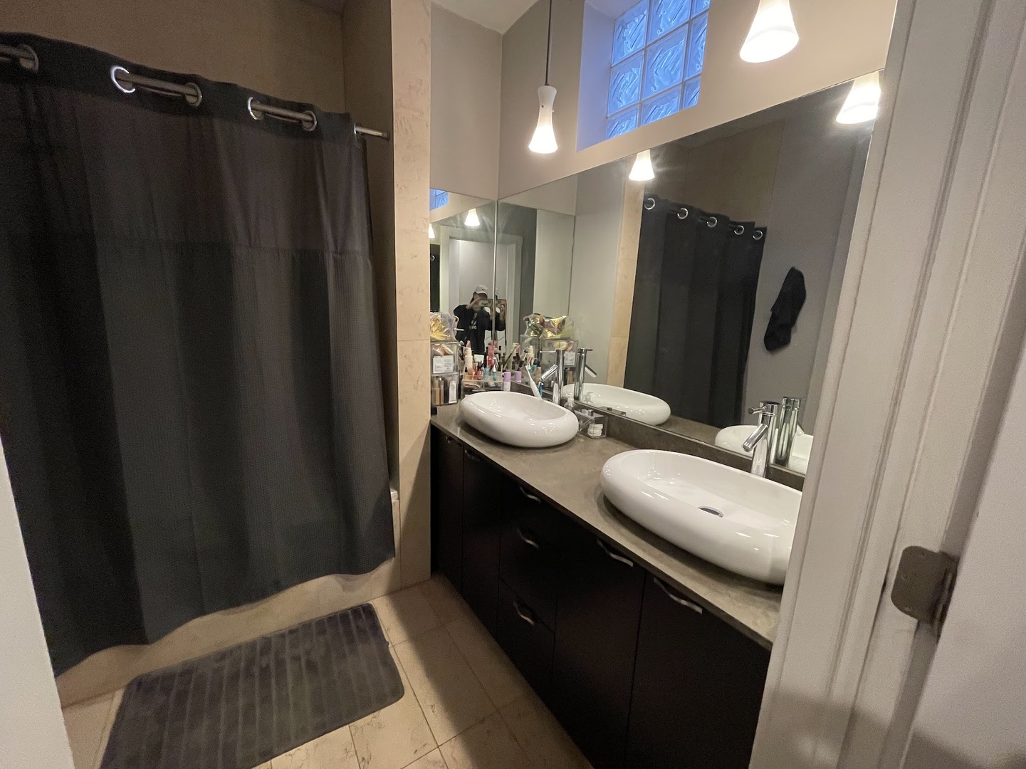 3039 N Sheffield Avenue Unit: 2