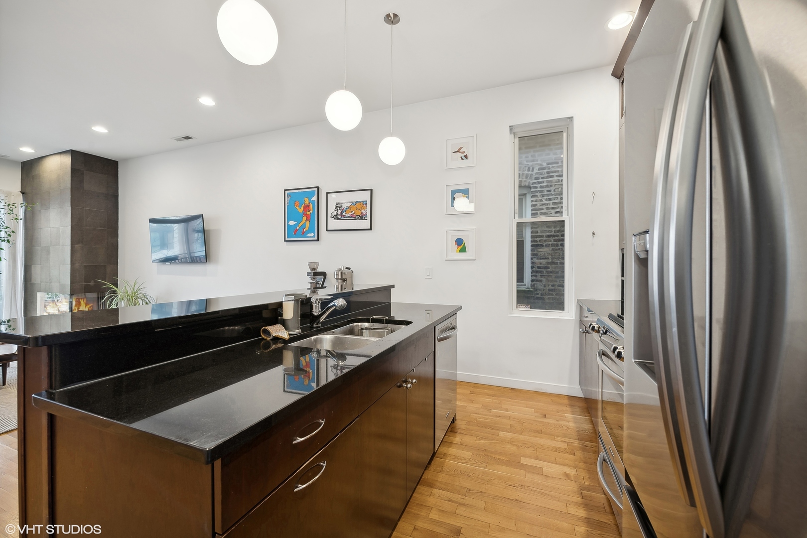 2019 N Whipple Street Unit: 2