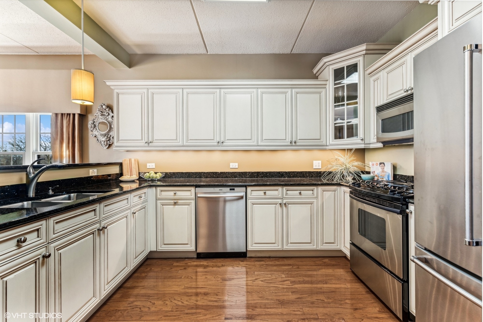 410 W Burlington Avenue Unit: 507