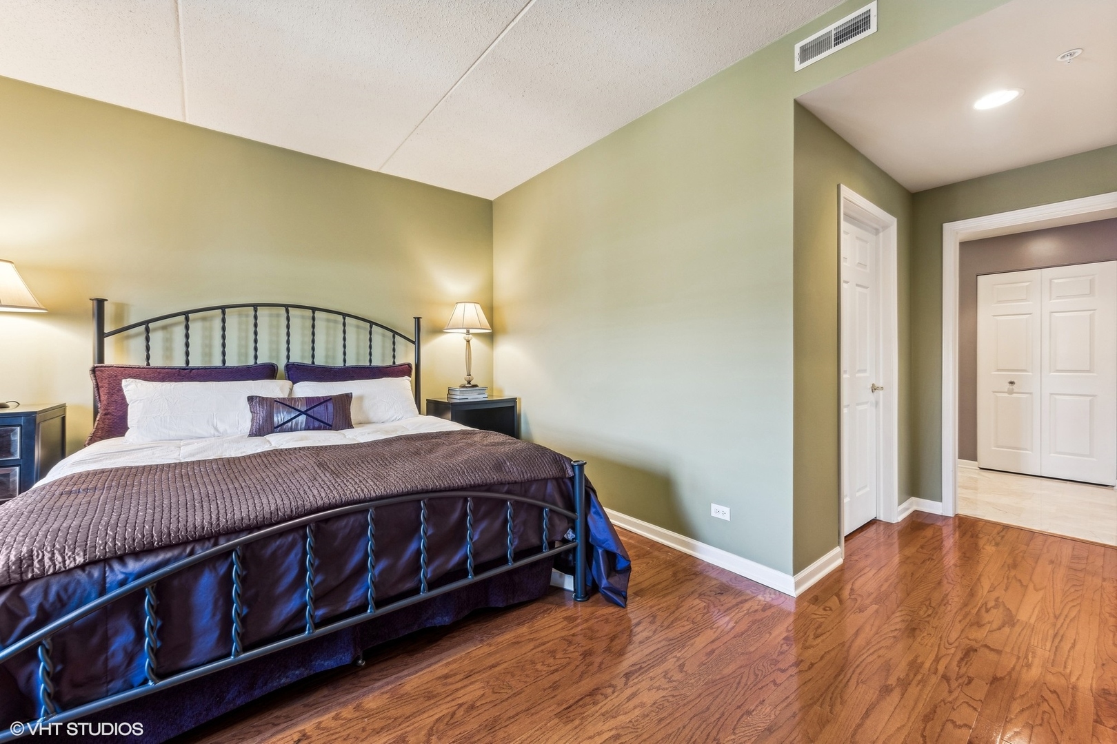 410 W Burlington Avenue Unit: 507