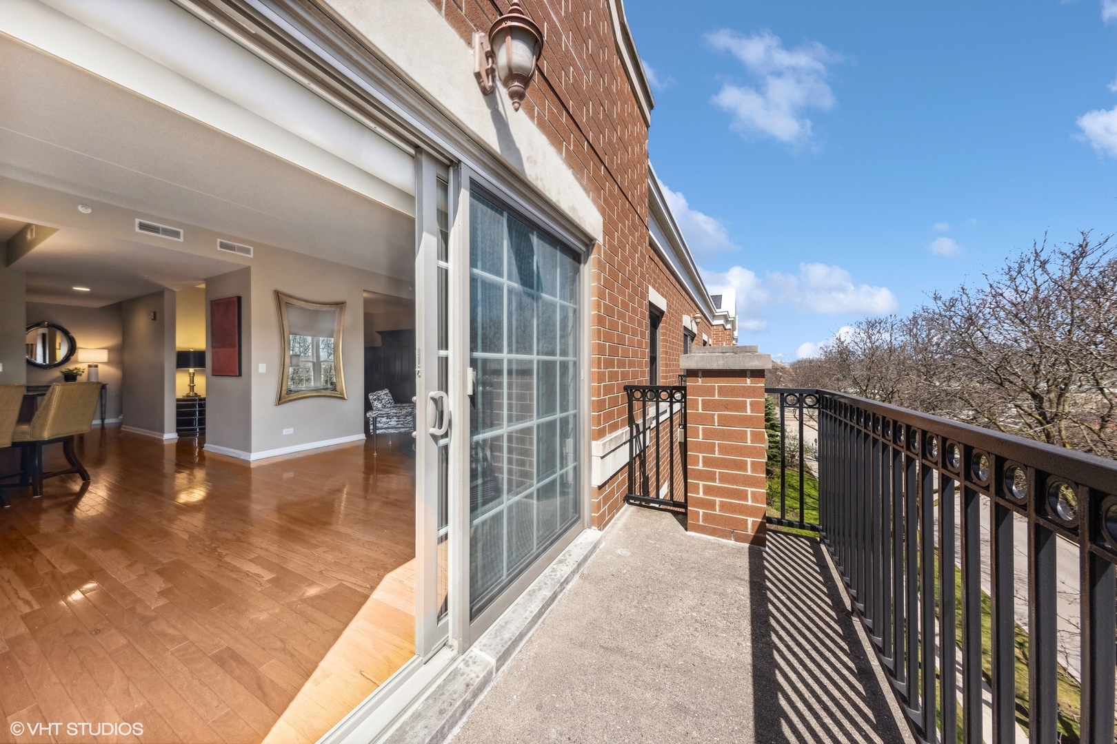 410 W Burlington Avenue Unit: 507